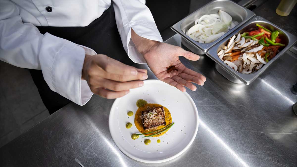 Aşçı Olmak İçin Hangi Derslerin İyi Olması Gerekir?